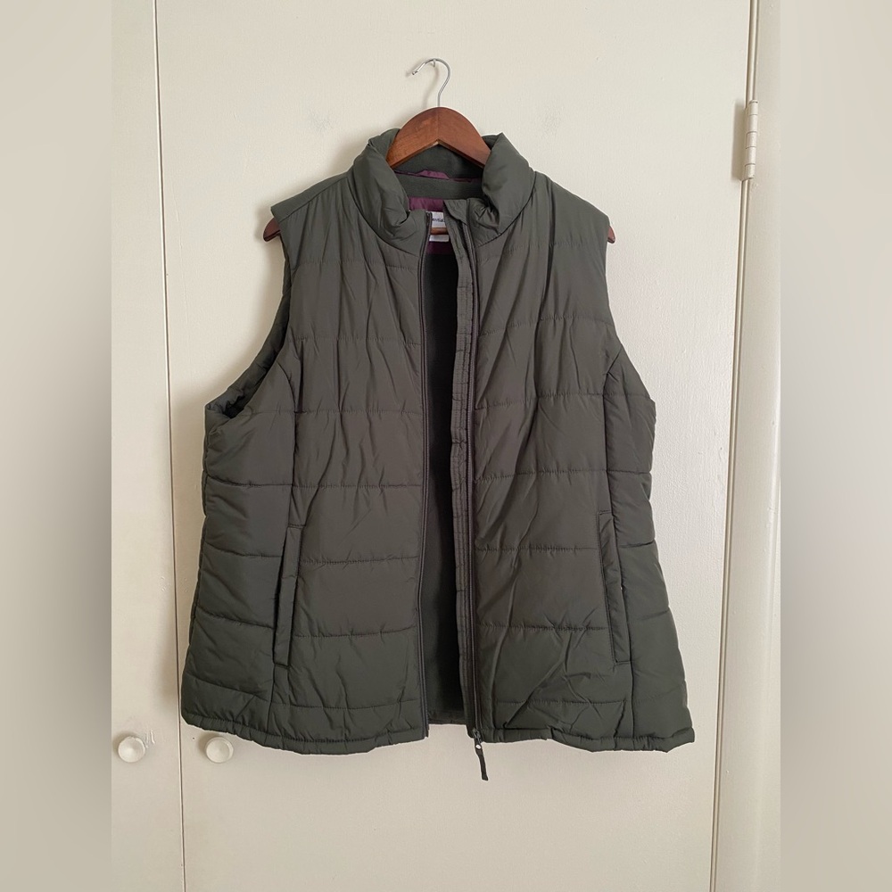 Hunter Green Puffer Vest Size XXL